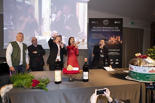 XX ASTA MONDIALE  DEL TARTUFO BIANCO D’ALBA: battuti lotti per 420.000 euro
